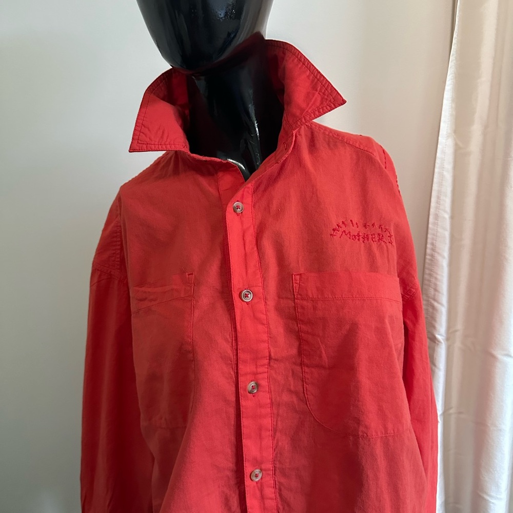 MOTHER. Women's orangey red Embroidered shirt.
Runs generous. Texture ! - Picture 5 of 14
